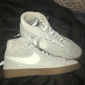 Nike lifestyle sneakers. Super comfortable!